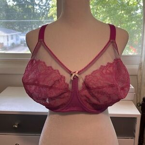Amazing wacoal bra in a size 38G.